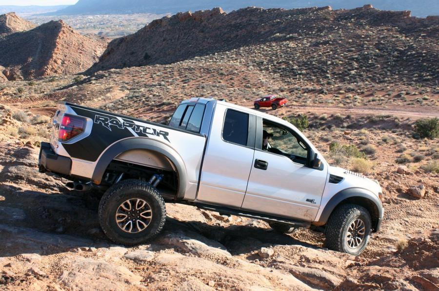  Ford F-150 SVT Raptor 2012 года  (фото 38 из 56)
